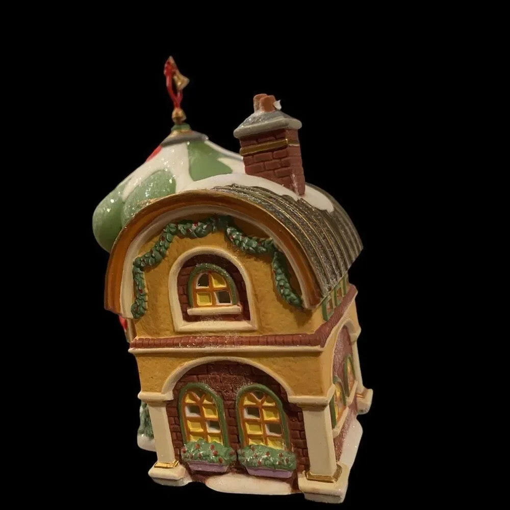 Dept 56 Retired North Pole Series North Pole Beauty Shoppe 56-05733